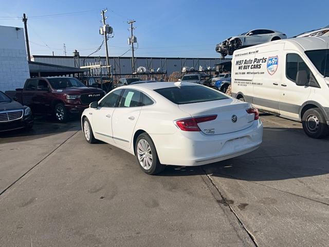 Buick LaCrosse Essence Image 4