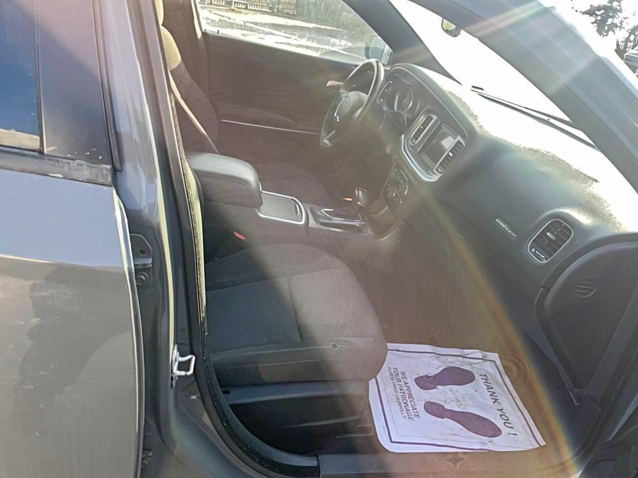 Dodge Charger Sxt Image 4