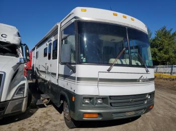  Salvage Winnebago Adventurer