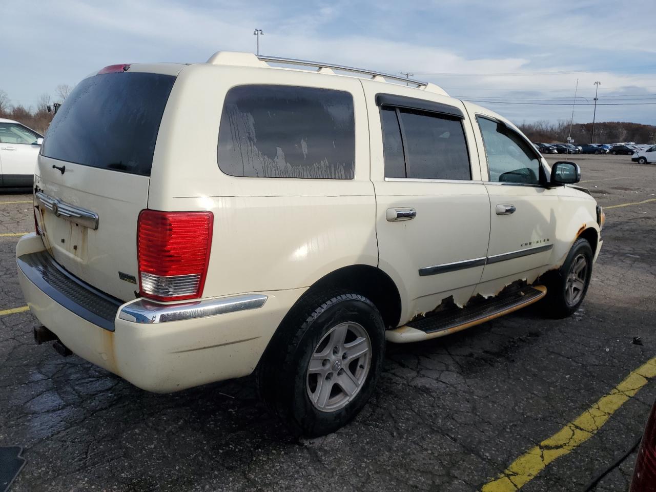 Chrysler Aspen Limited Image 5