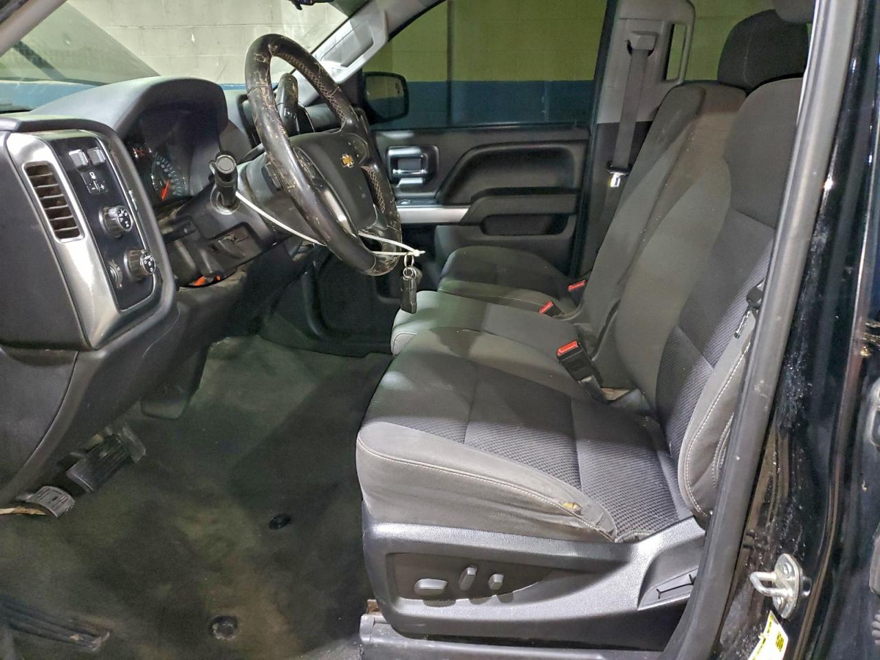 Chevrolet Silverado K1500 Lt Image 7