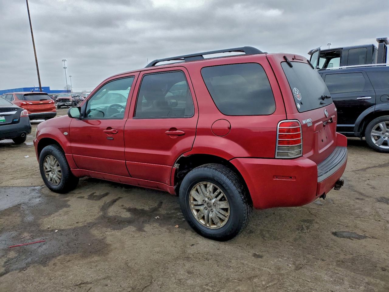 Mercury Mariner Image 11