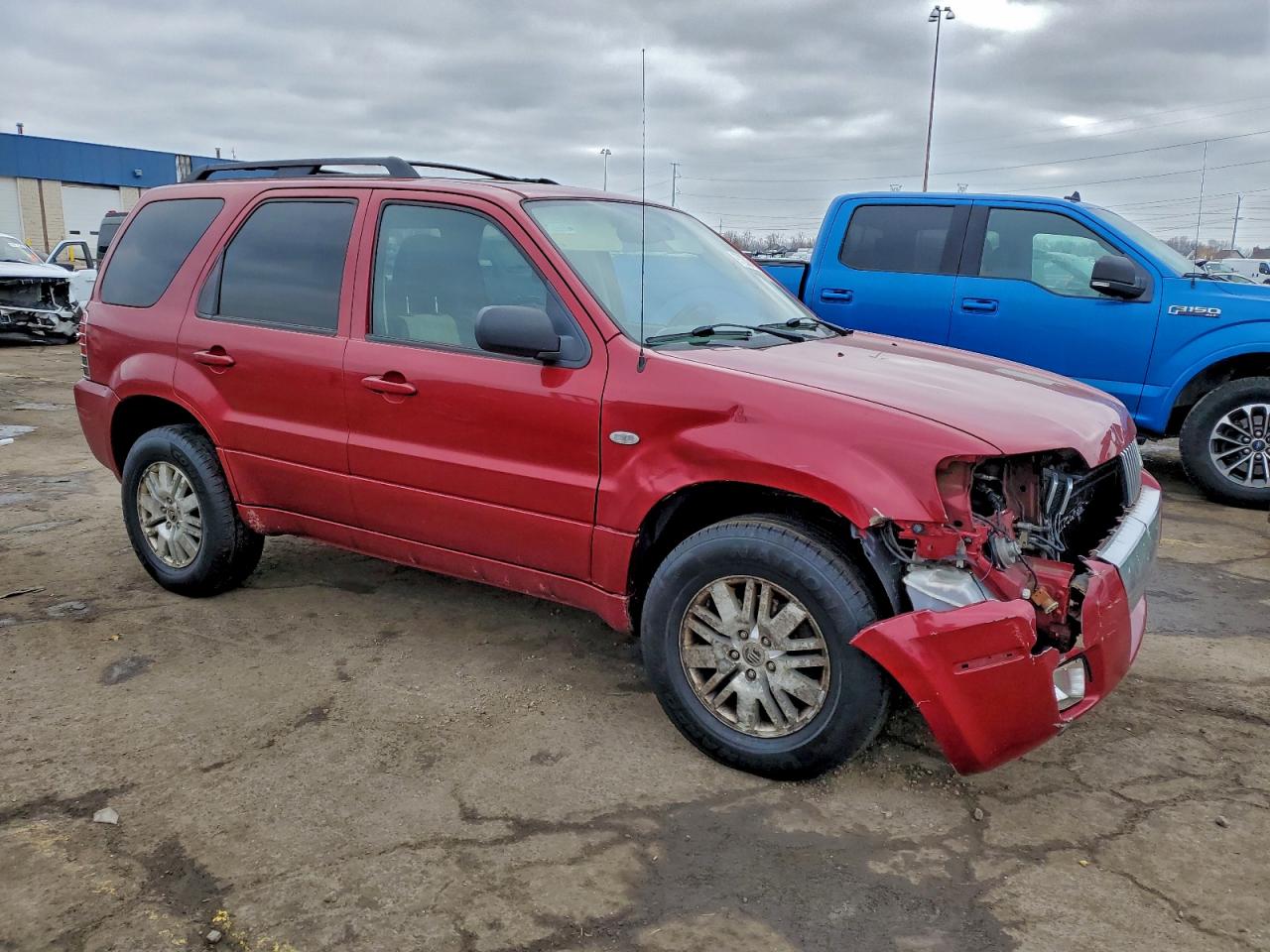 Mercury Mariner Image 13