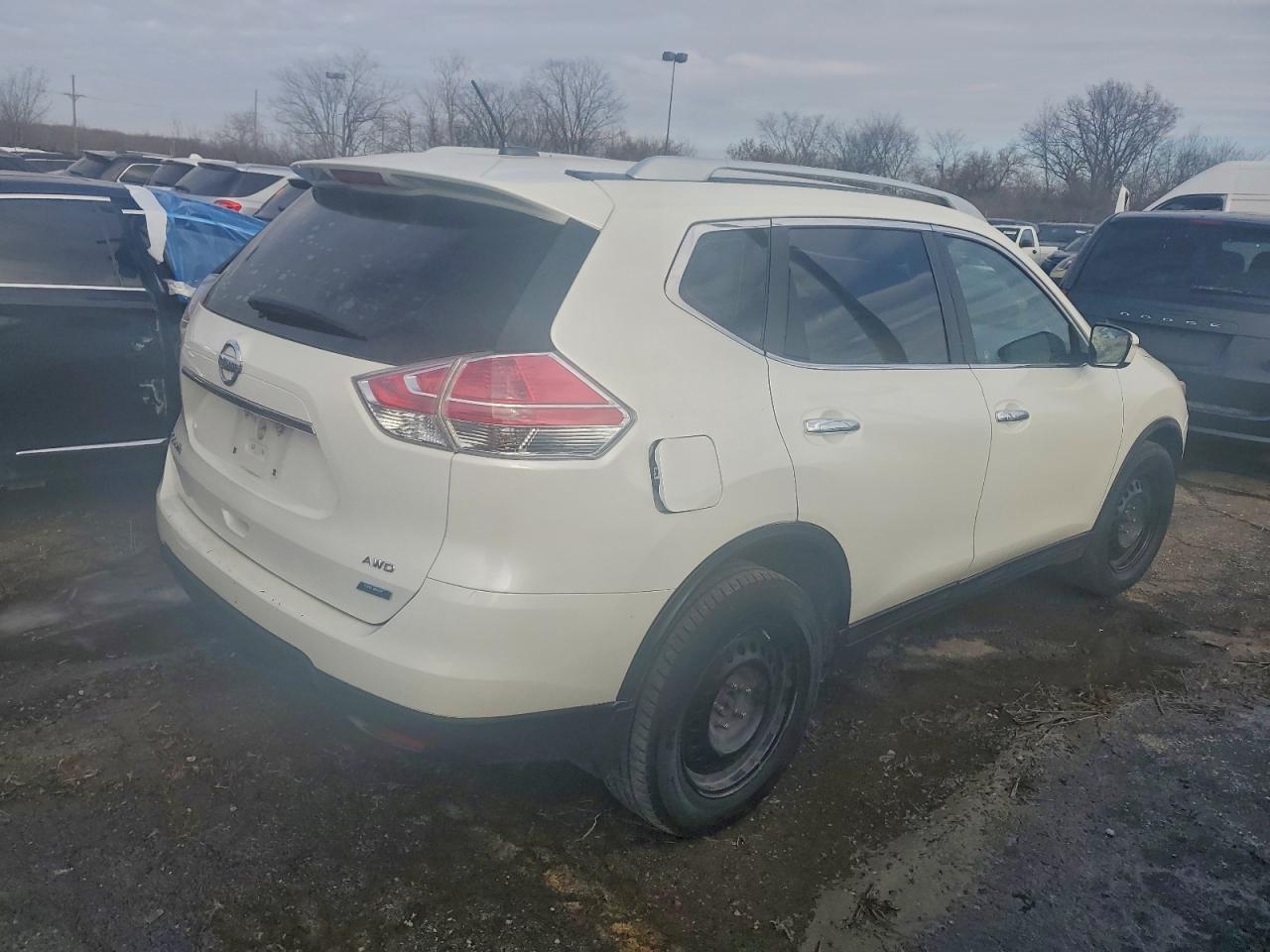 Nissan Rogue S Image 6