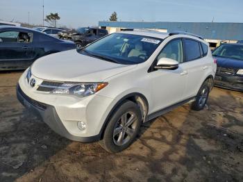  Salvage Toyota RAV4