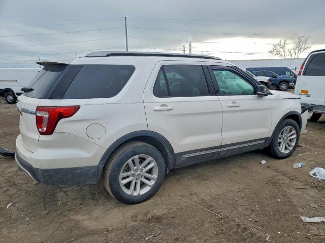 Ford Explorer Xlt Image 4