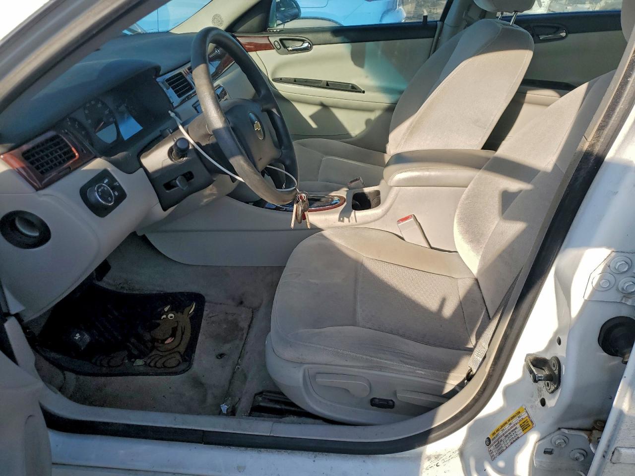 Chevrolet Impala Ls Image 9