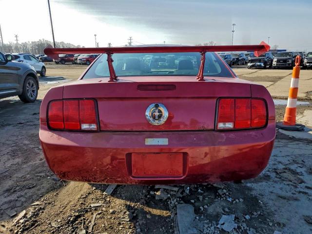 Ford Mustang Image 9
