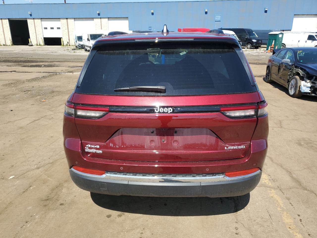 Jeep Grand Cherokee Laredo Image 7