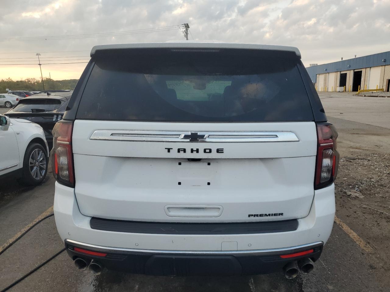 Chevrolet Tahoe K1500 Premier Image 3