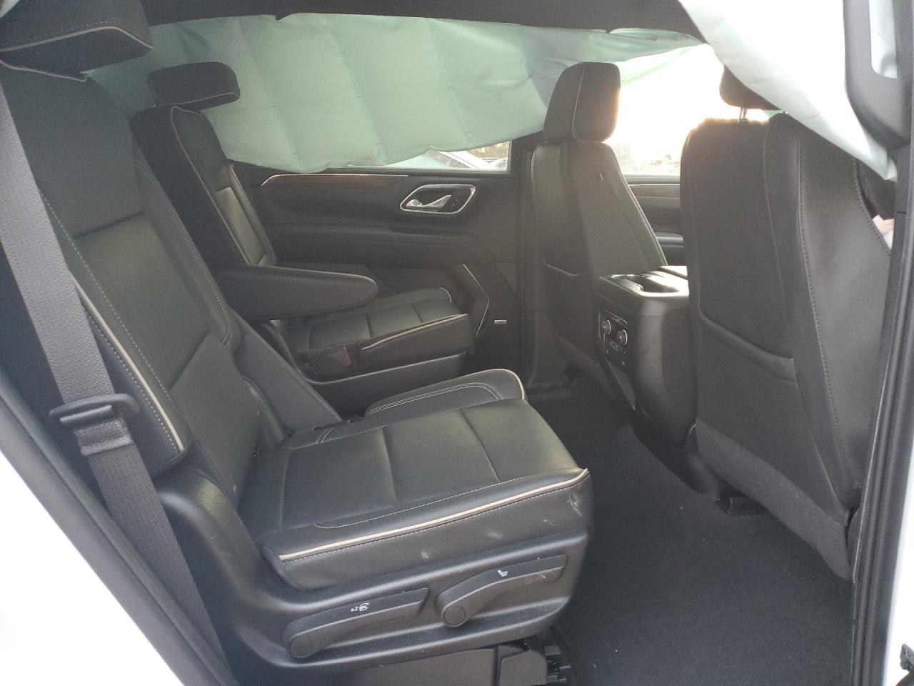 Chevrolet Tahoe K1500 Premier Image 12