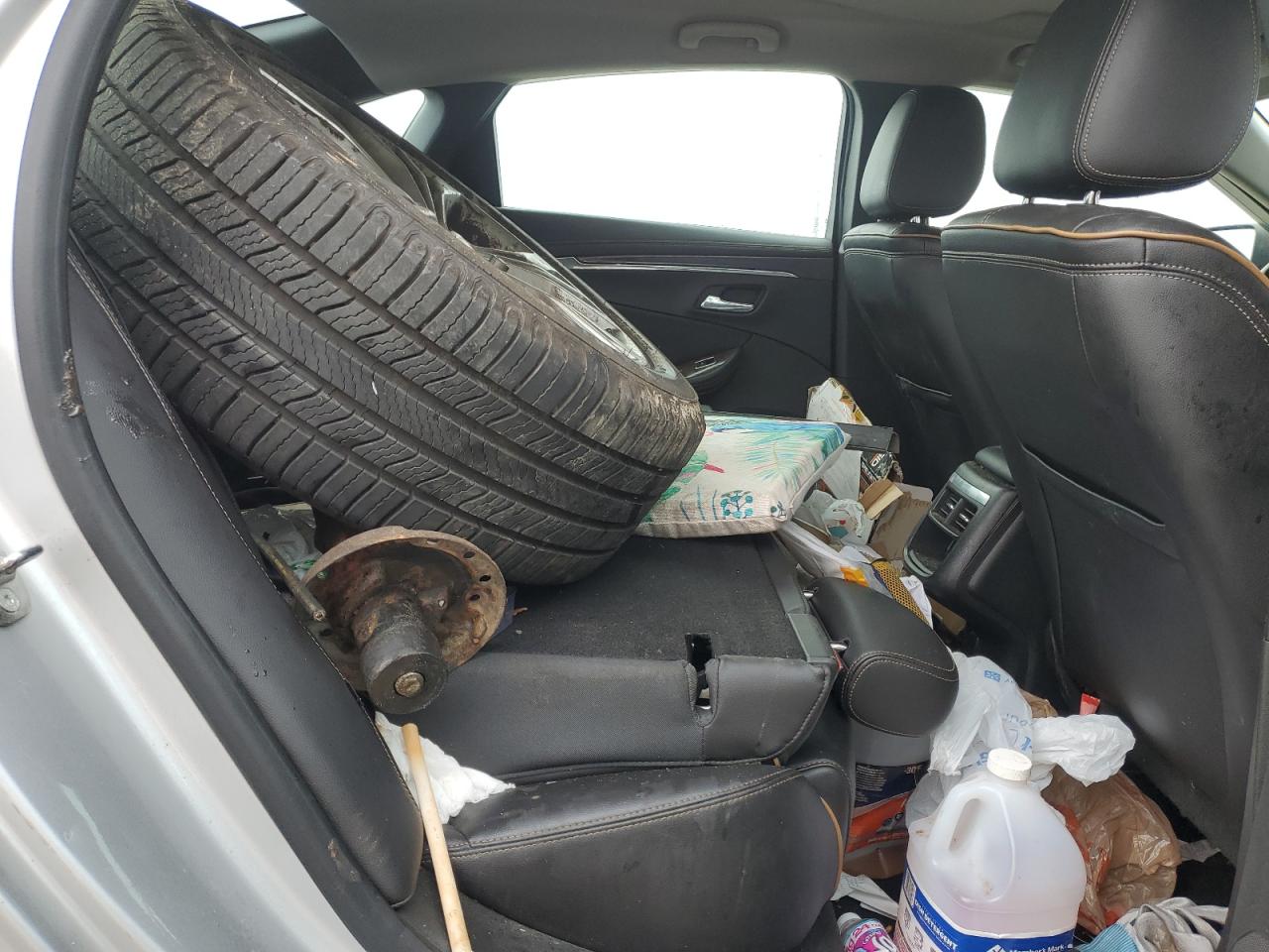 Chevrolet Impala Lt Image 9