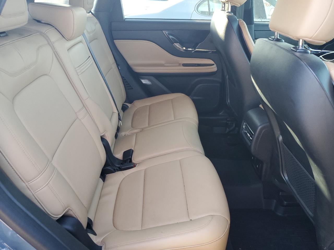 Lincoln Corsair Reserve Image 2