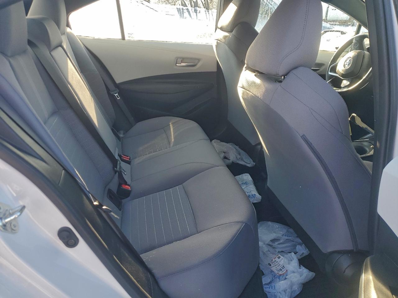 Toyota Corolla Se Image 9