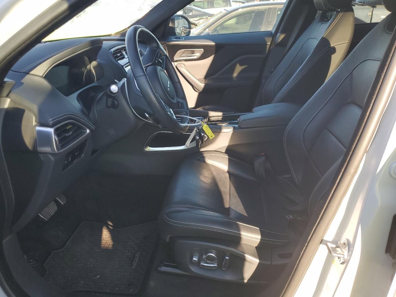 Jaguar F-PACE S Image 6