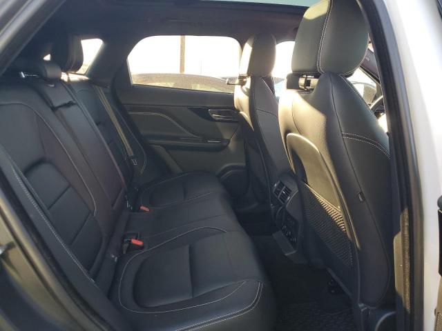 Jaguar F-PACE S Image 11