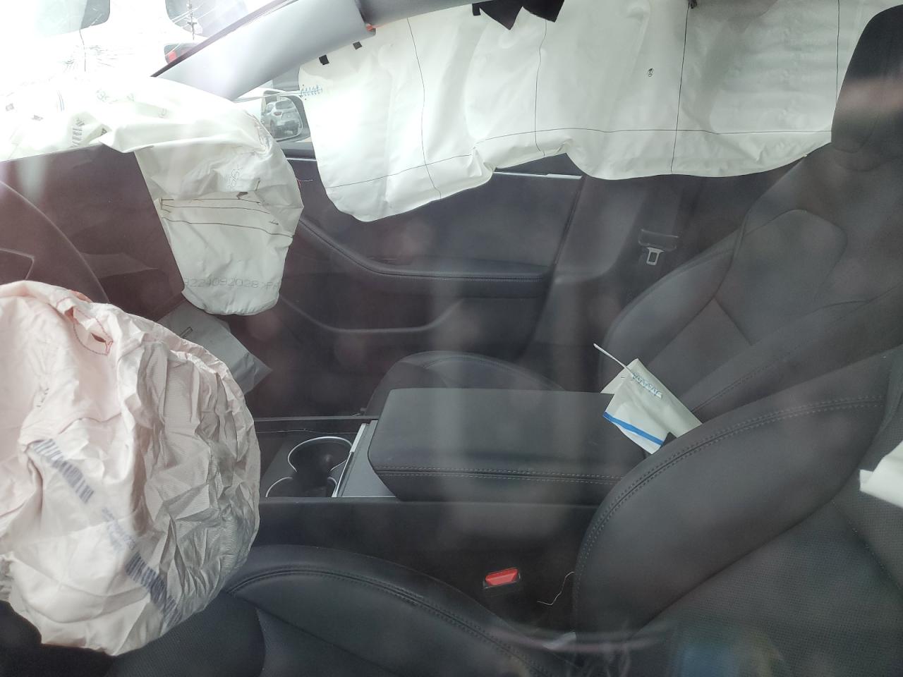 Tesla Model 3 Image 5