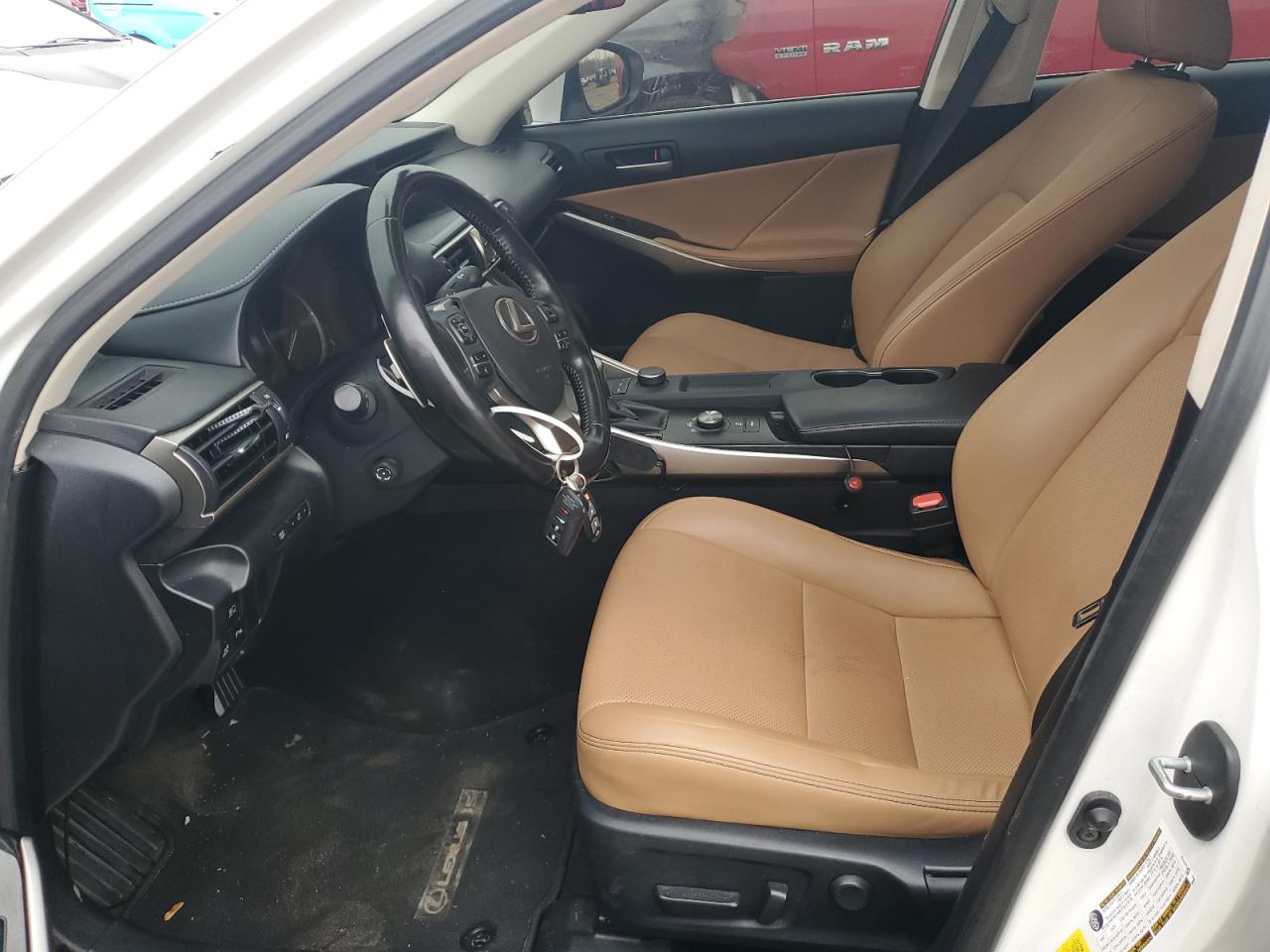 Lexus Is 300 Premium Image 3