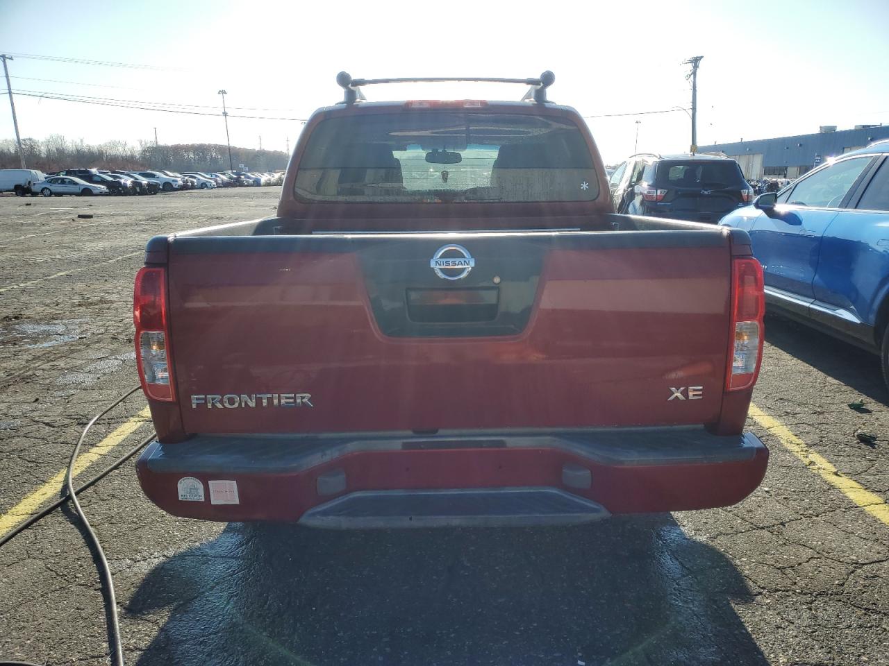 Nissan Frontier Crew Cab Le Image 6