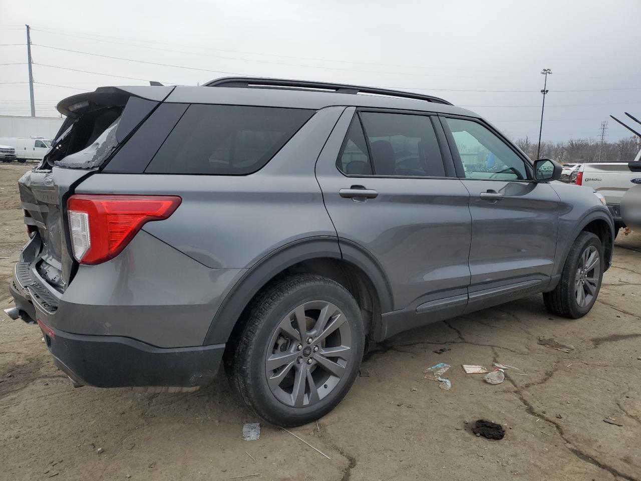 Ford Explorer Xlt Image 5