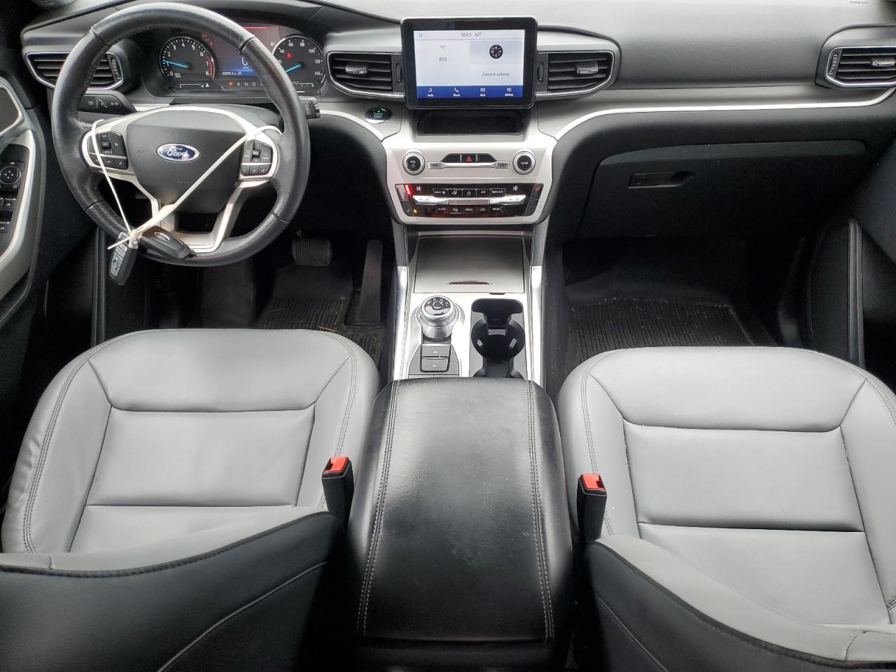 Ford Explorer Xlt Image 12