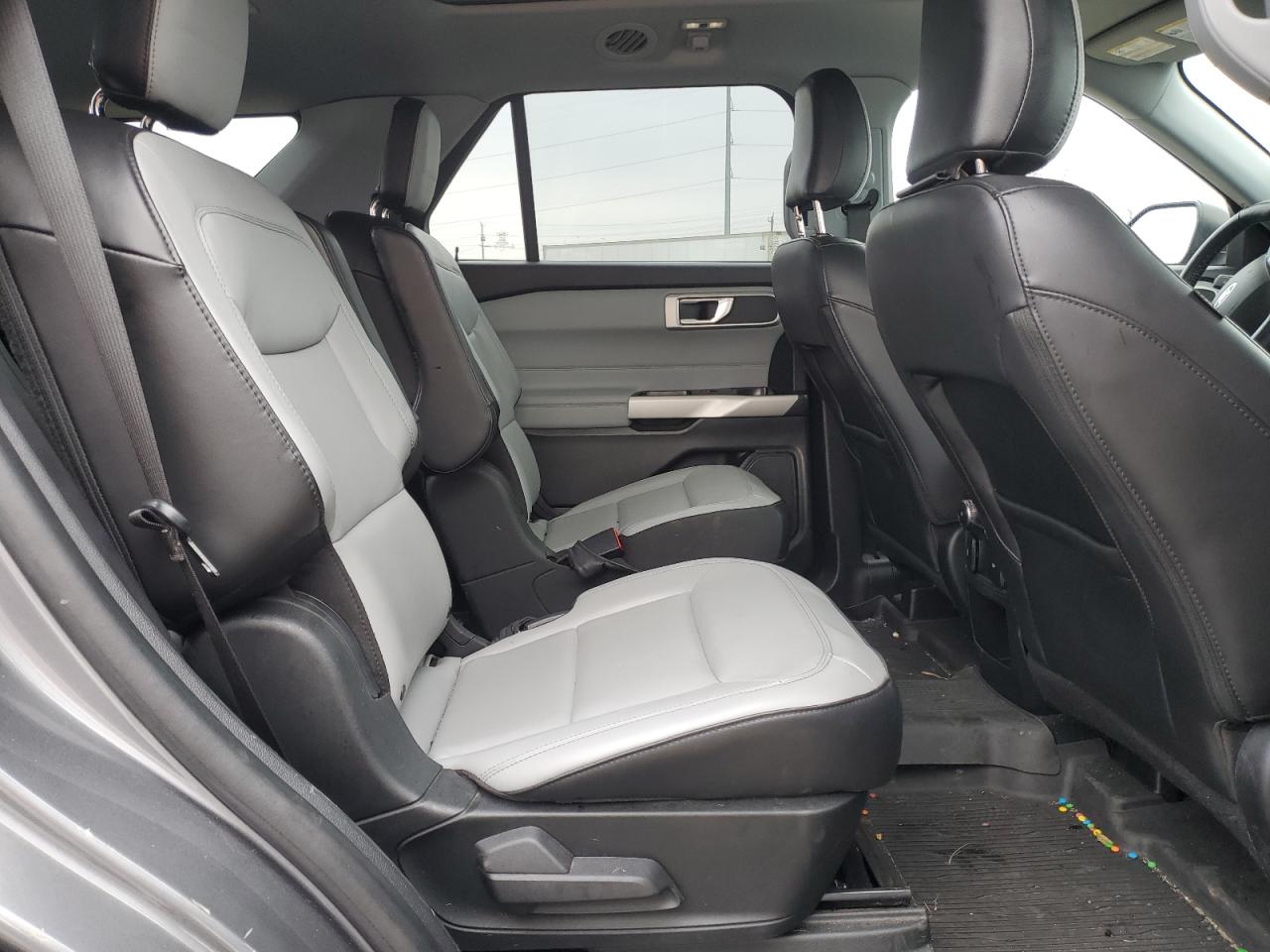 Ford Explorer Xlt Image 2