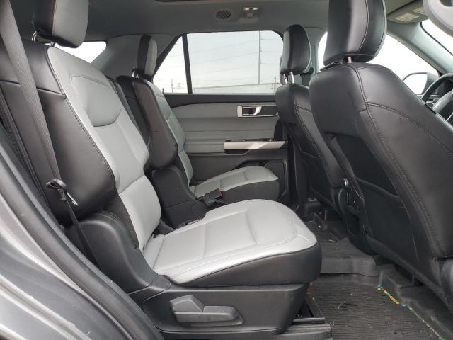 Ford Explorer Xlt Image 2