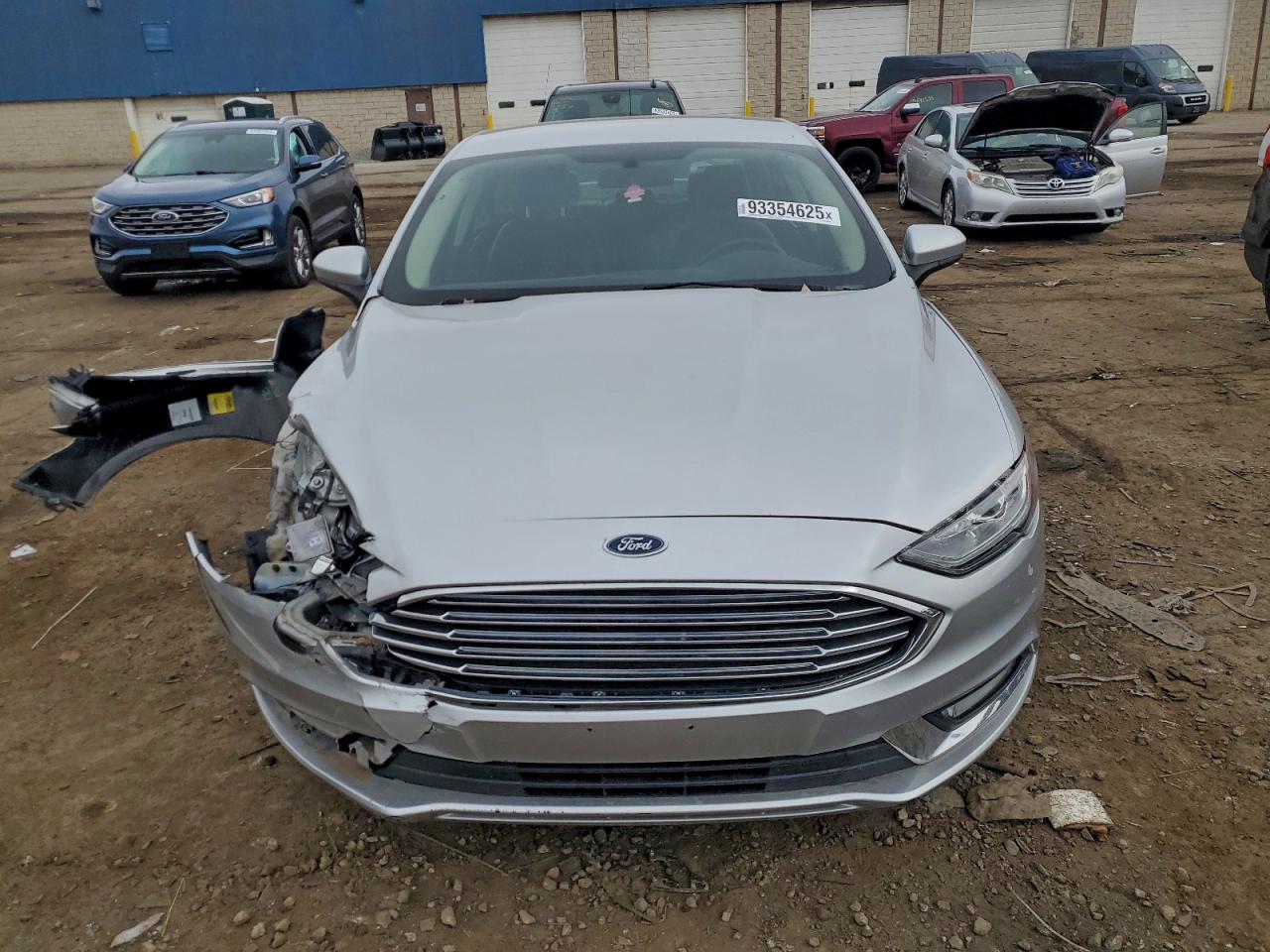 Ford Fusion Se Image 5