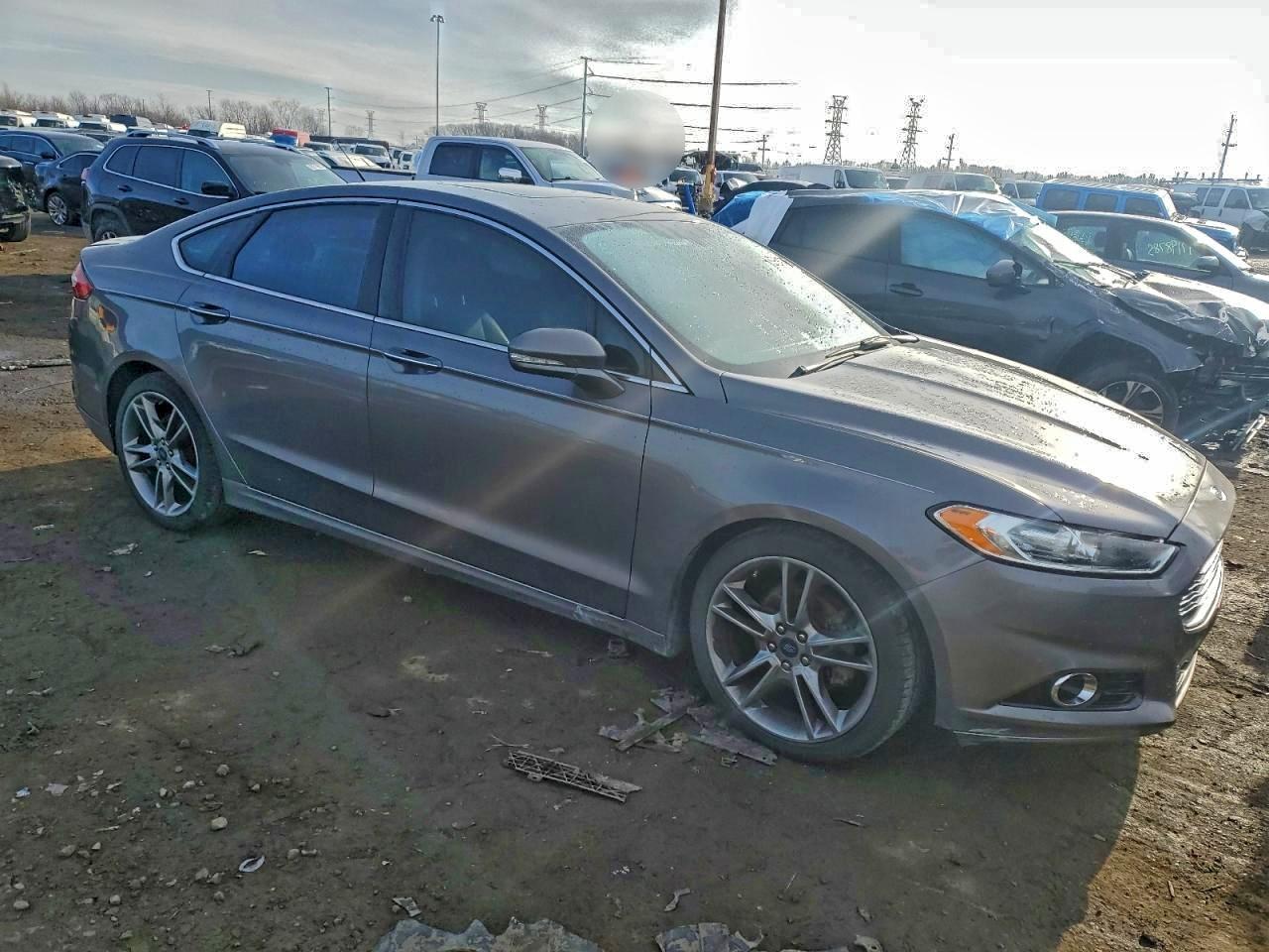 Ford Fusion Titanium Image 3