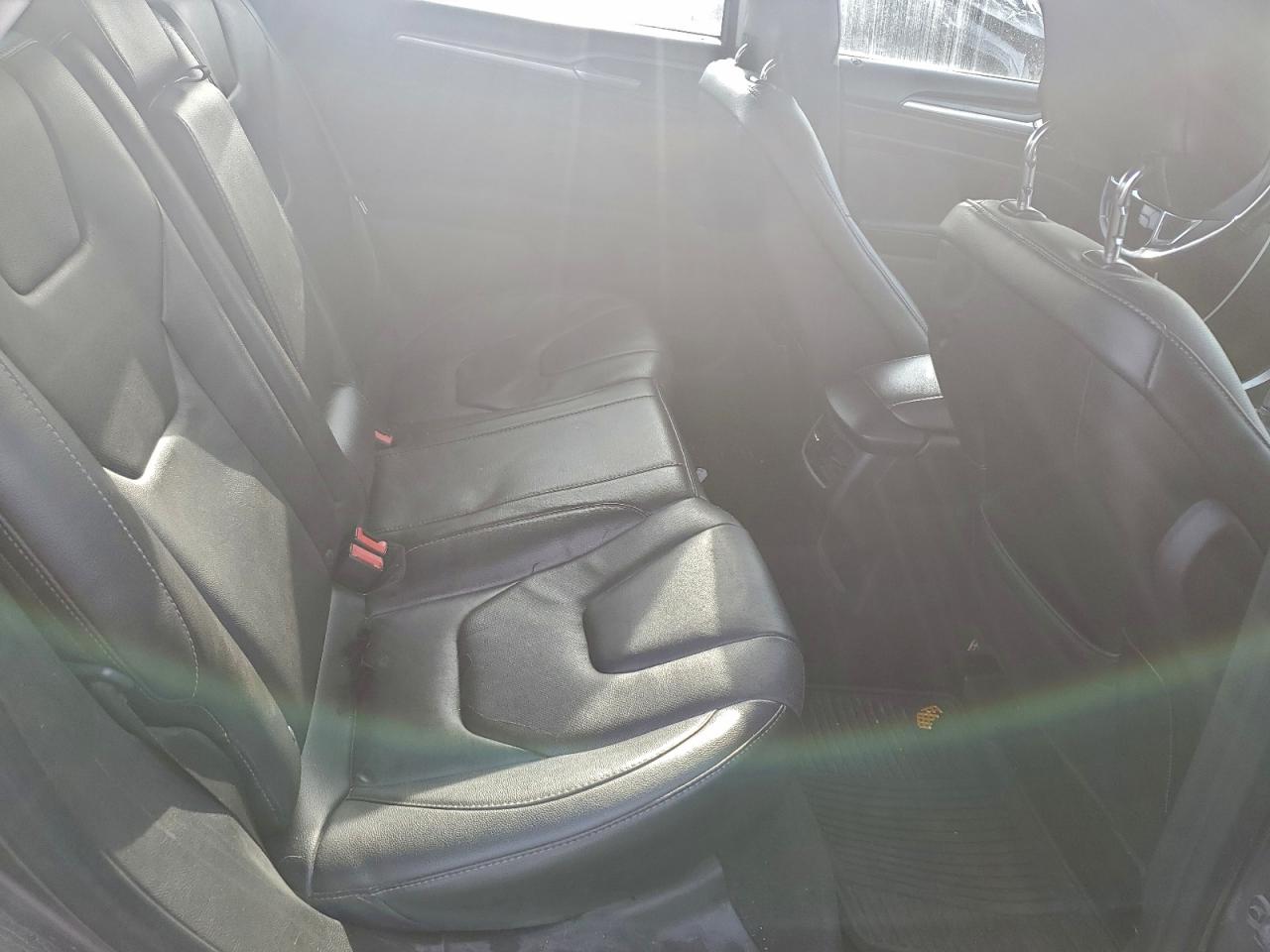 Ford Fusion Titanium Image 9