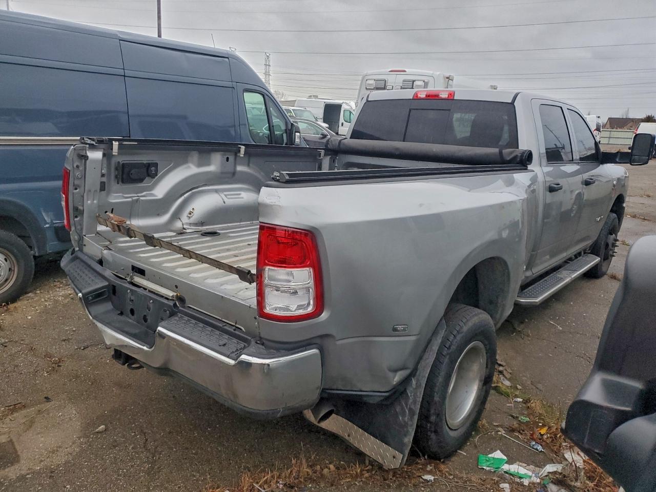 Ram 3500 Tradesman Image 6