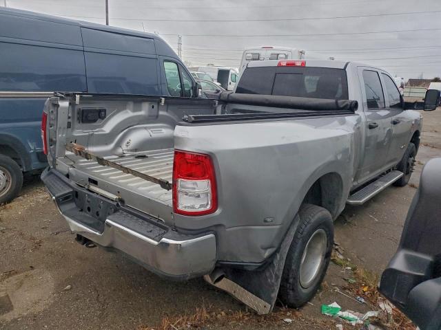 Ram 3500 Tradesman Image 6