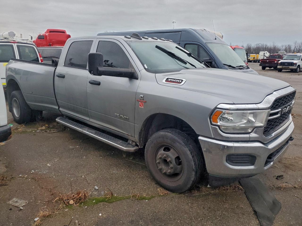 Ram 3500 Tradesman Image 2
