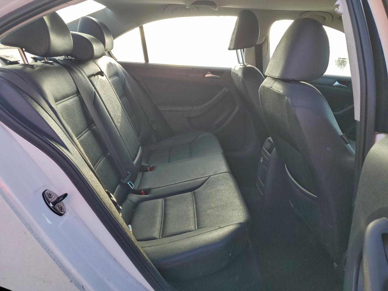 Volkswagen Jetta Se Image 9