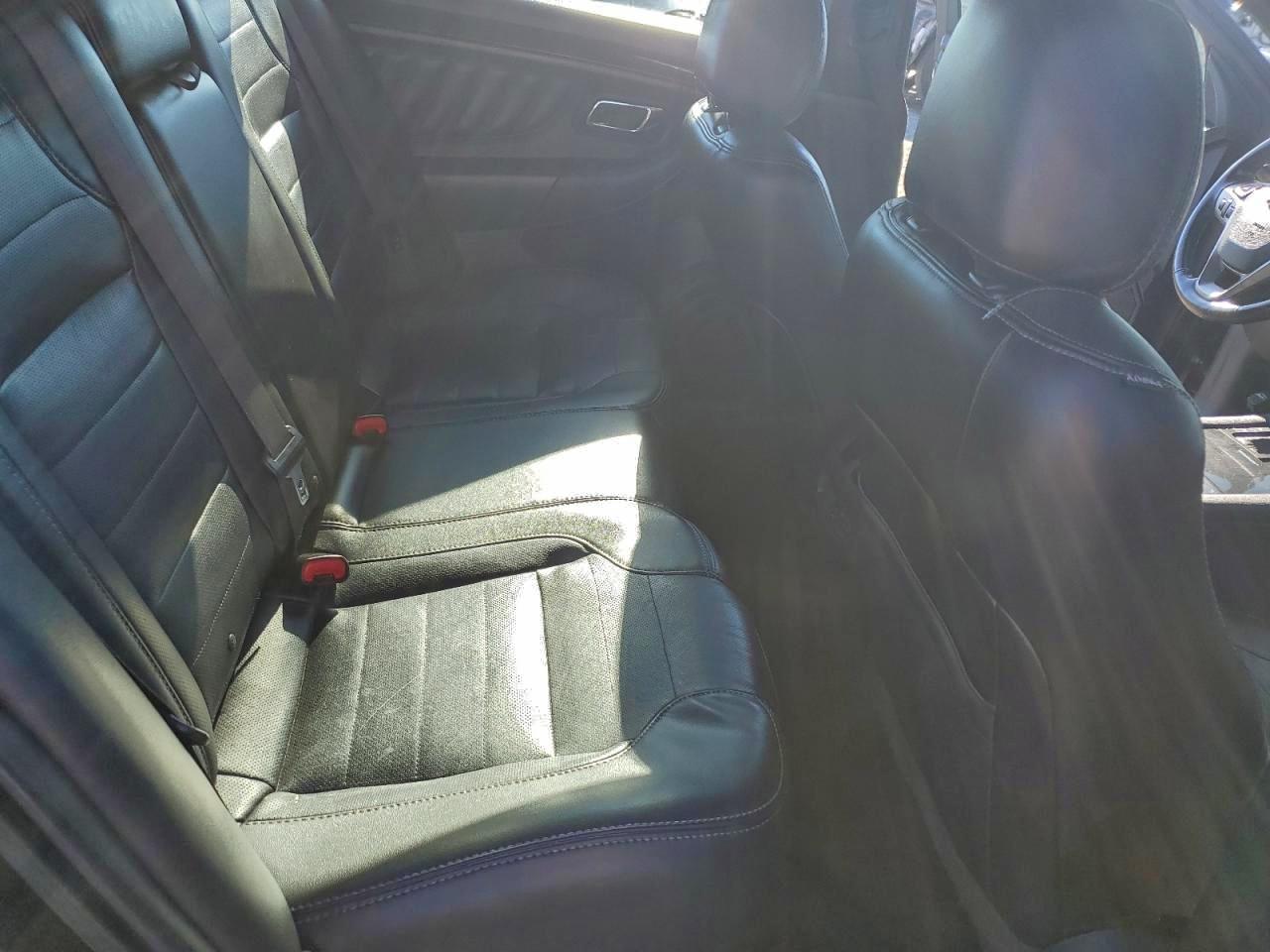 Ford Taurus Sho Image 10