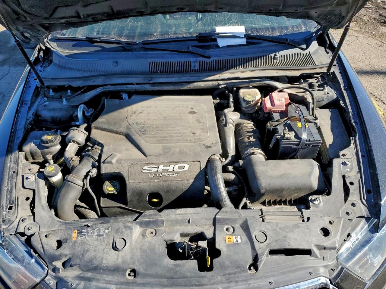 Ford Taurus Sho Image 9