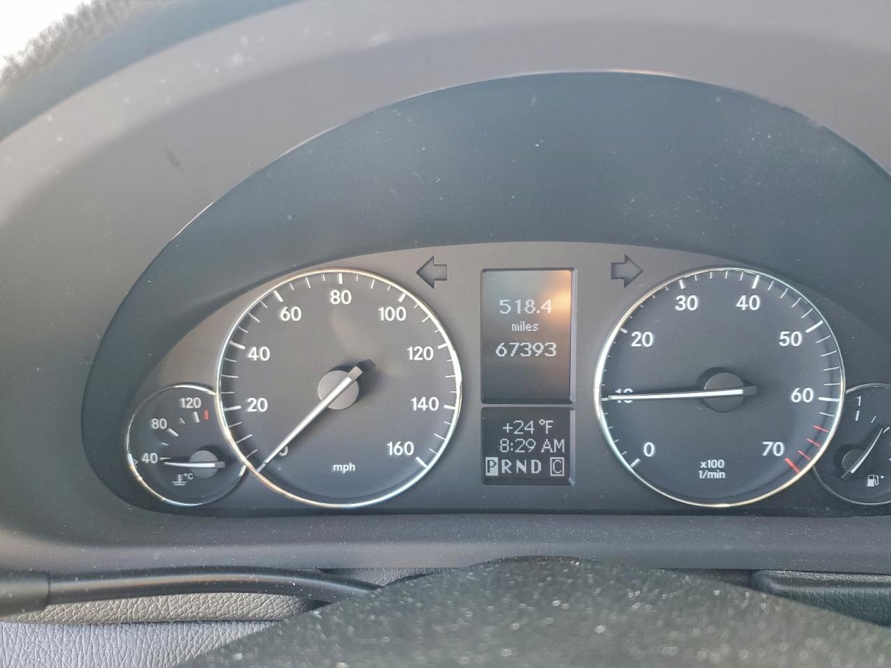 Mercedes-Benz C-Class 280 Image 8