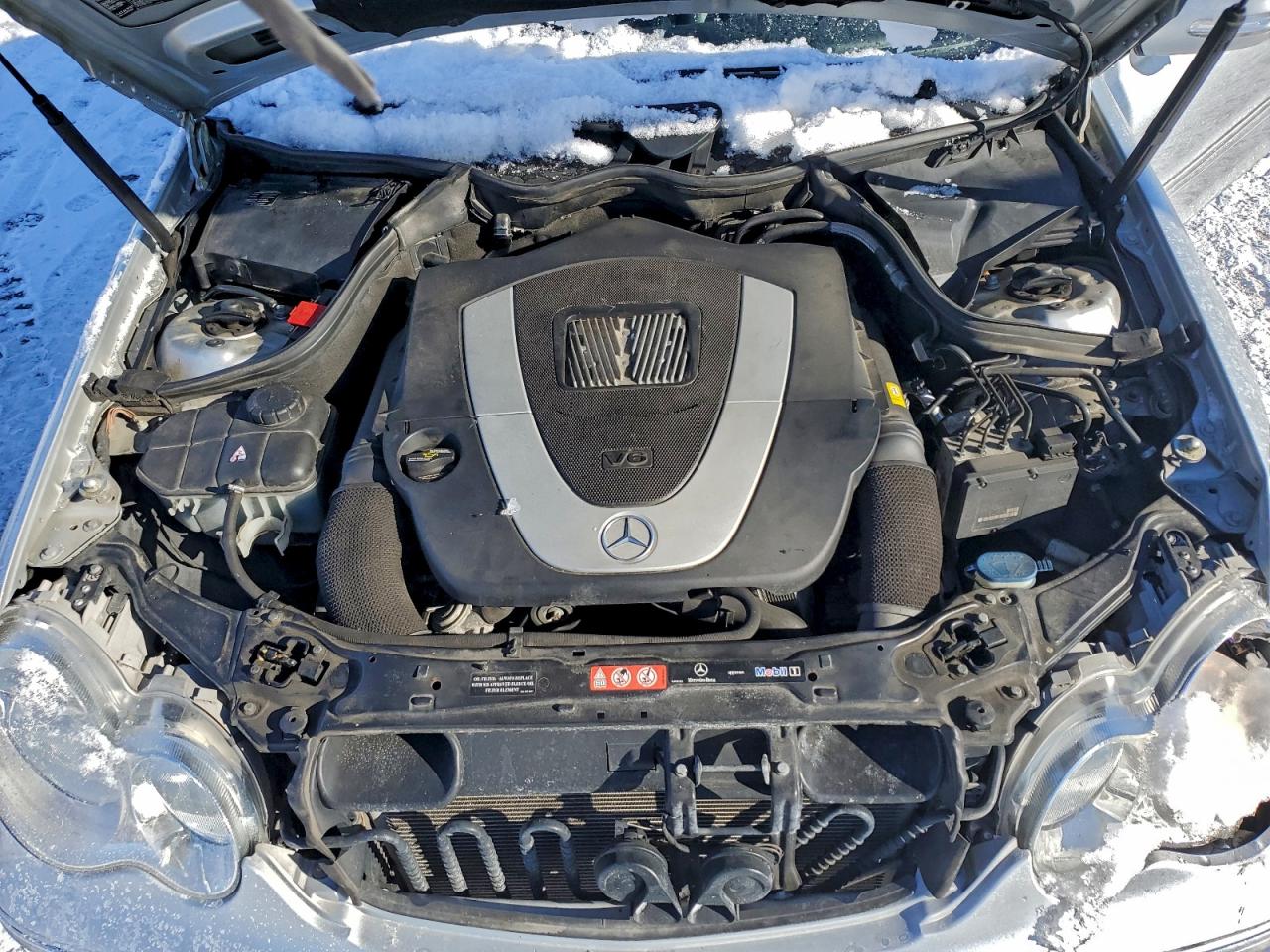 Mercedes-Benz C-Class 280 Image 10