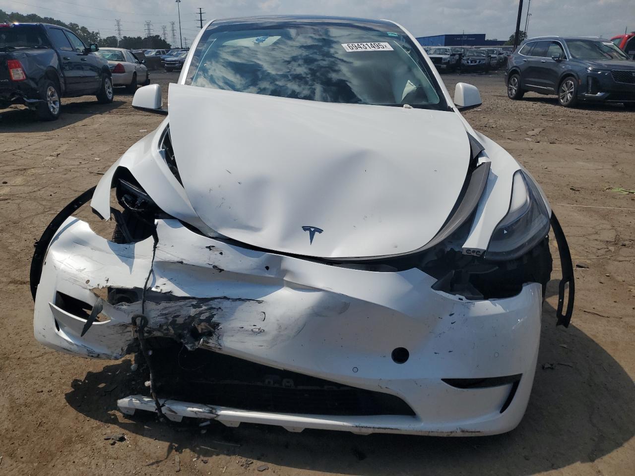 Tesla Model Y Image 10