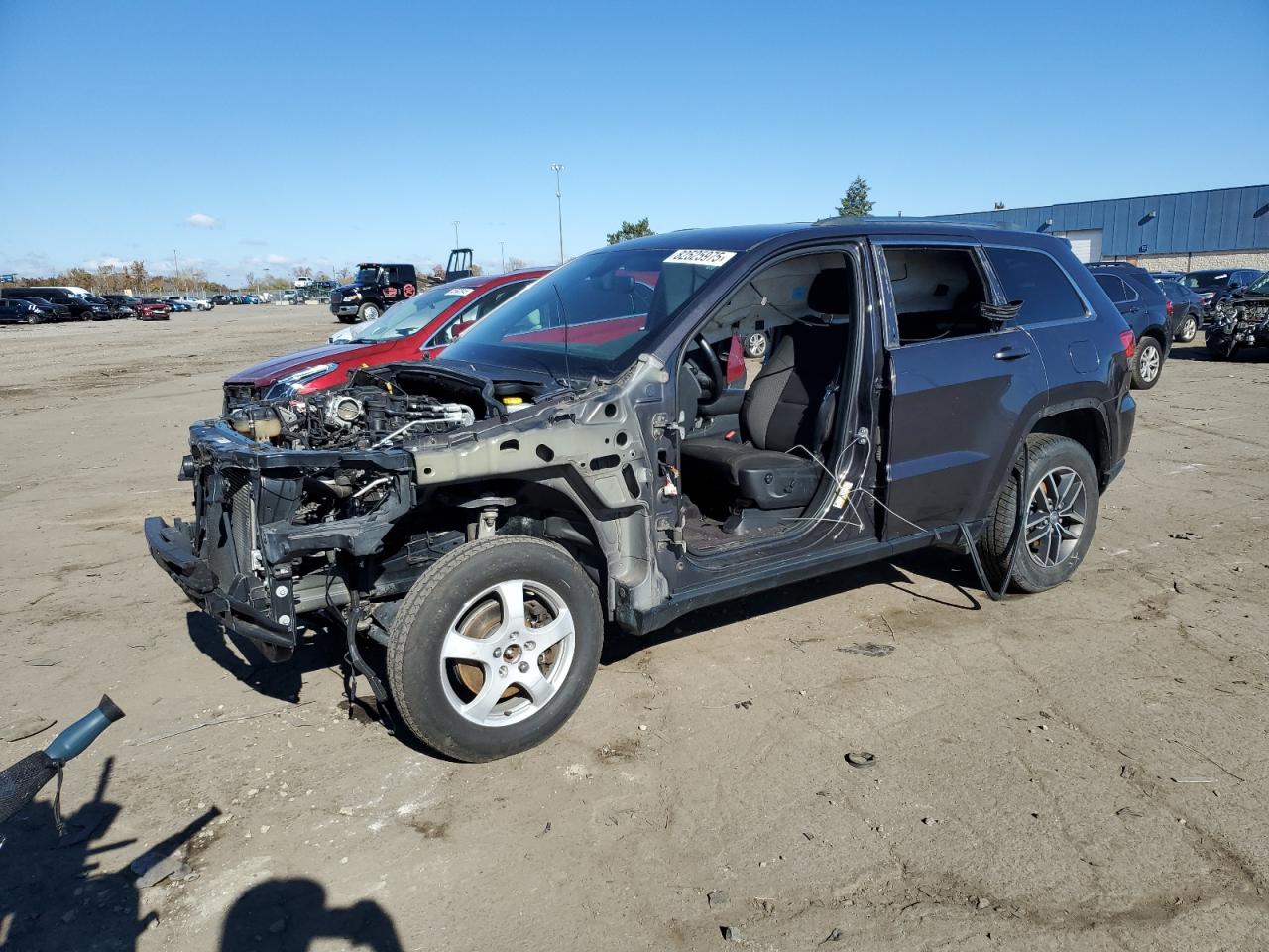 Jeep Grand Cherokee Laredo Image 1