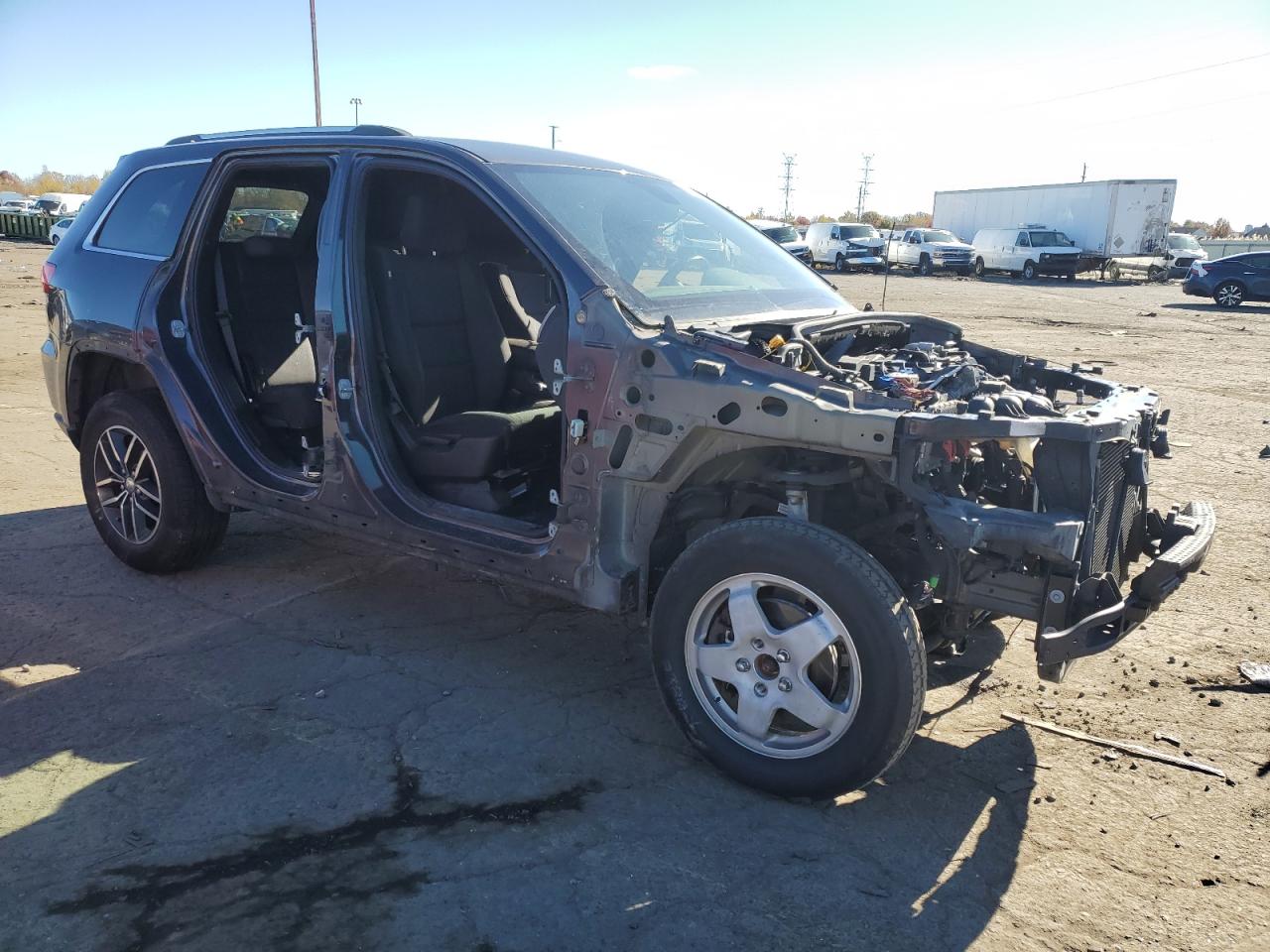 Jeep Grand Cherokee Laredo Image 11