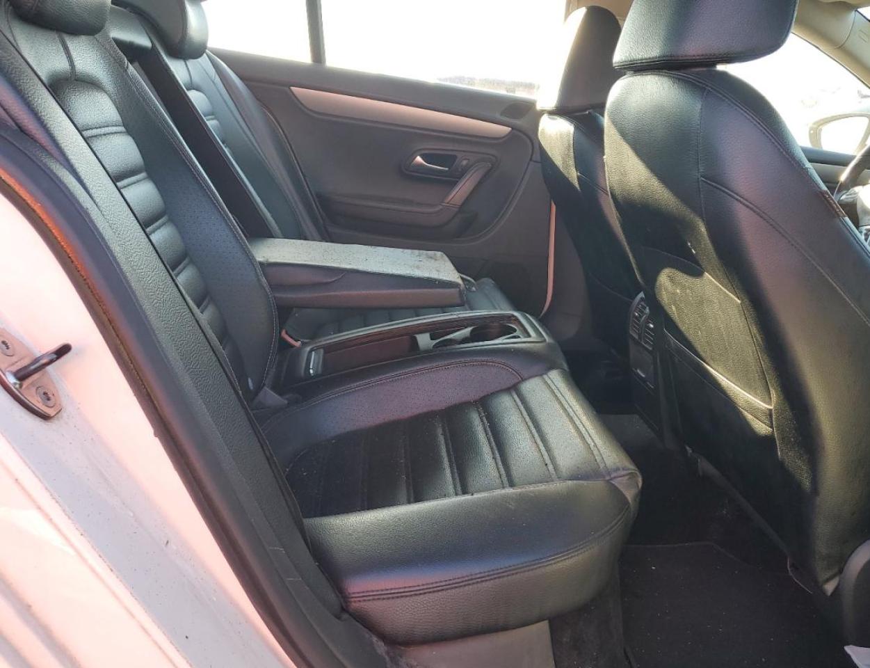 Volkswagen CC Sport Image 11