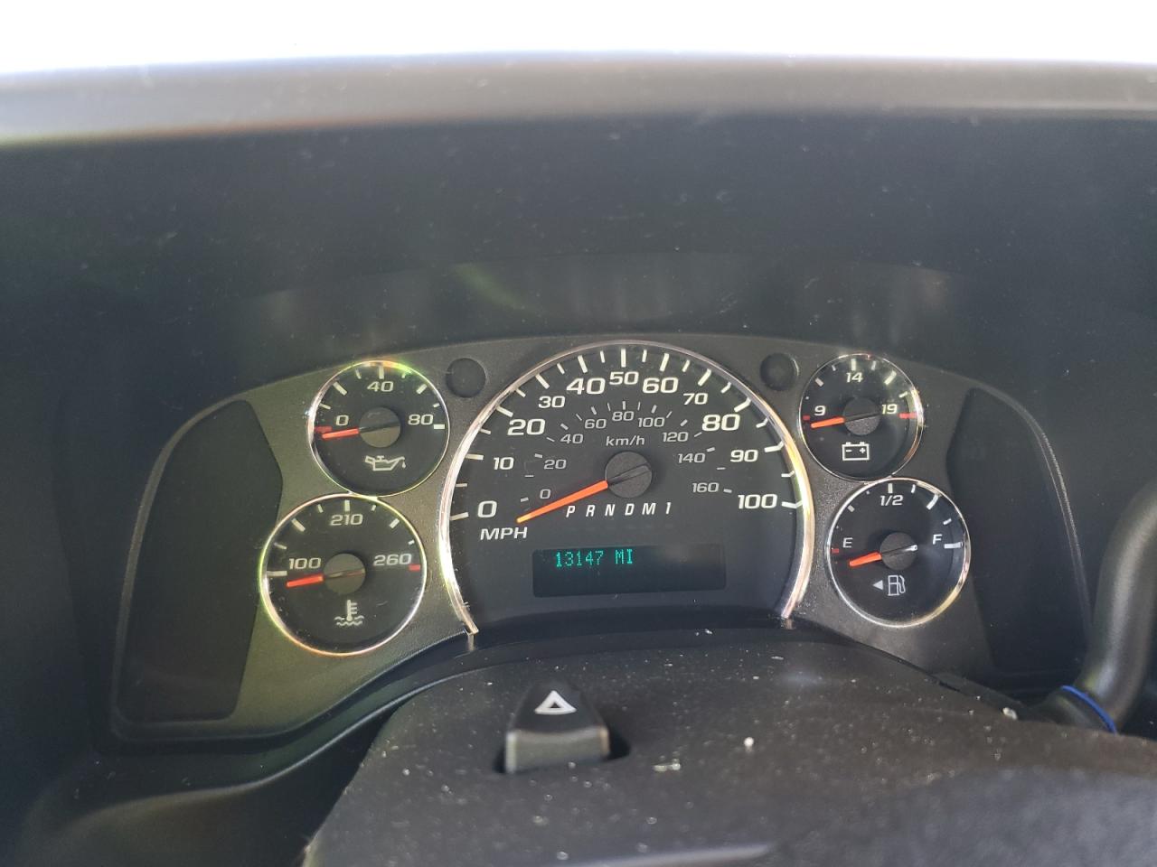 Chevrolet Express Lt Image 2