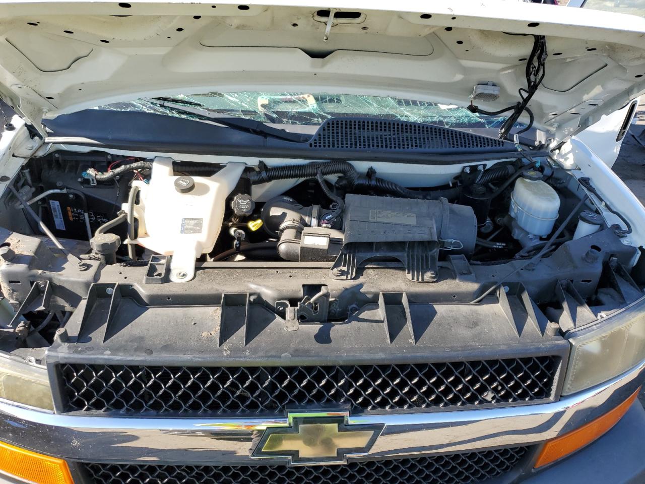 Chevrolet Express Lt Image 6