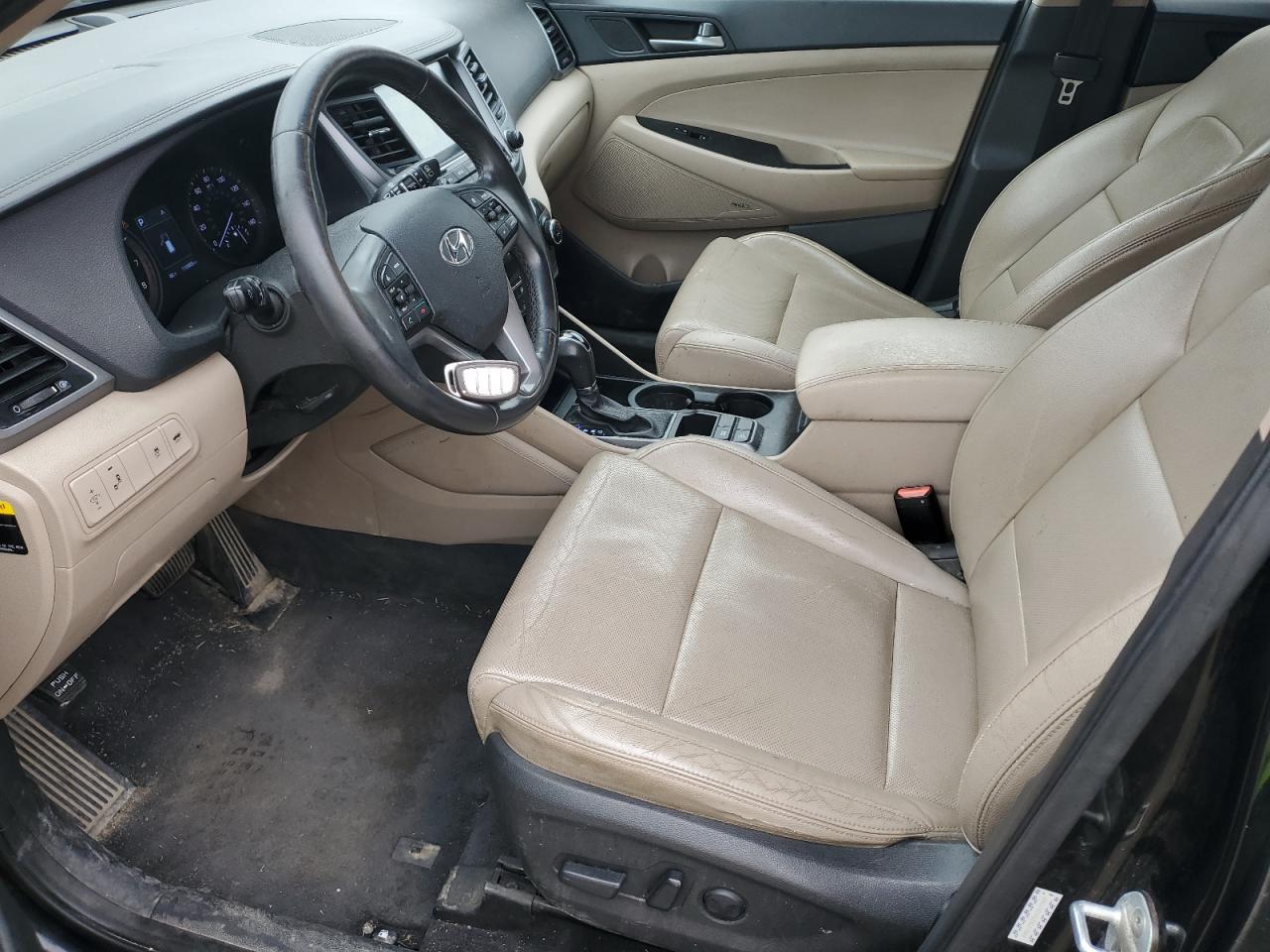 Hyundai TUCSON Limited Image 2