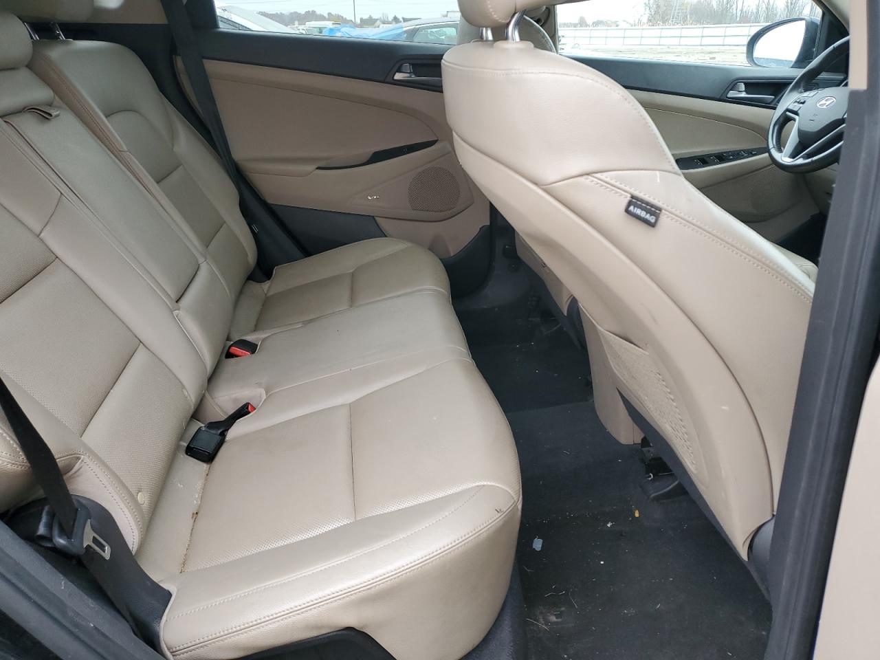 Hyundai TUCSON Limited Image 9