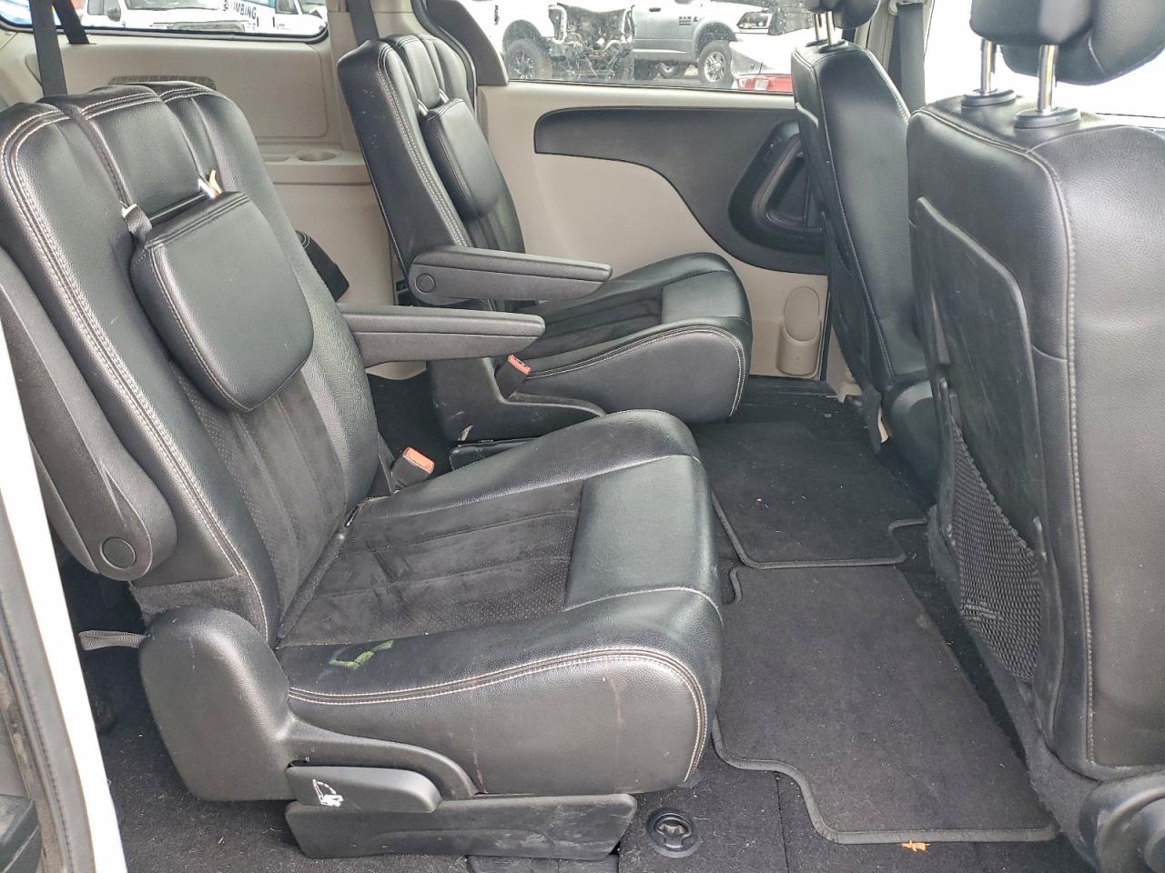 Dodge Caravan Sxt Image 13