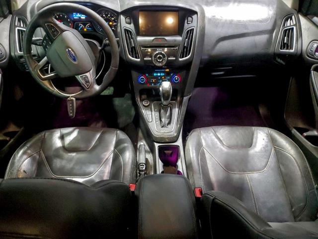 Ford Focus Titanium Image 11