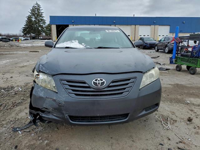 Toyota Camry Ce Image 6