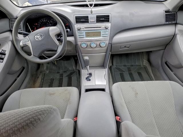 Toyota Camry Ce Image 8
